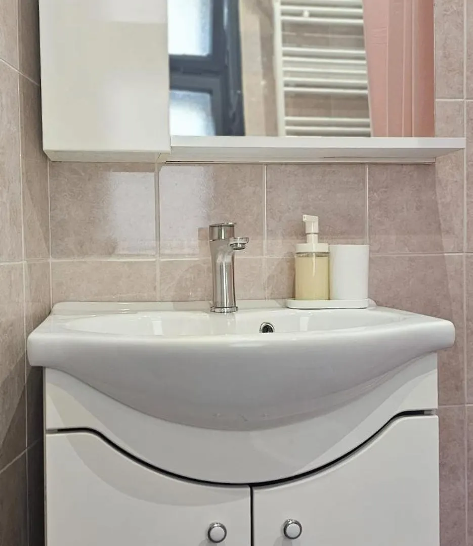 Sweet Dreams Suites Charming Studio Universitate Bucharest Apartment